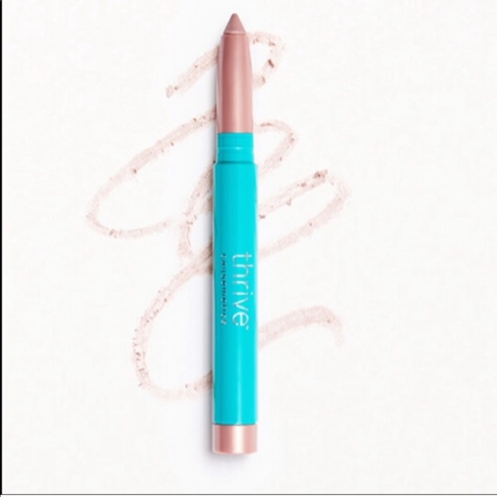 Thrive Causemetics Aurora Highlighter